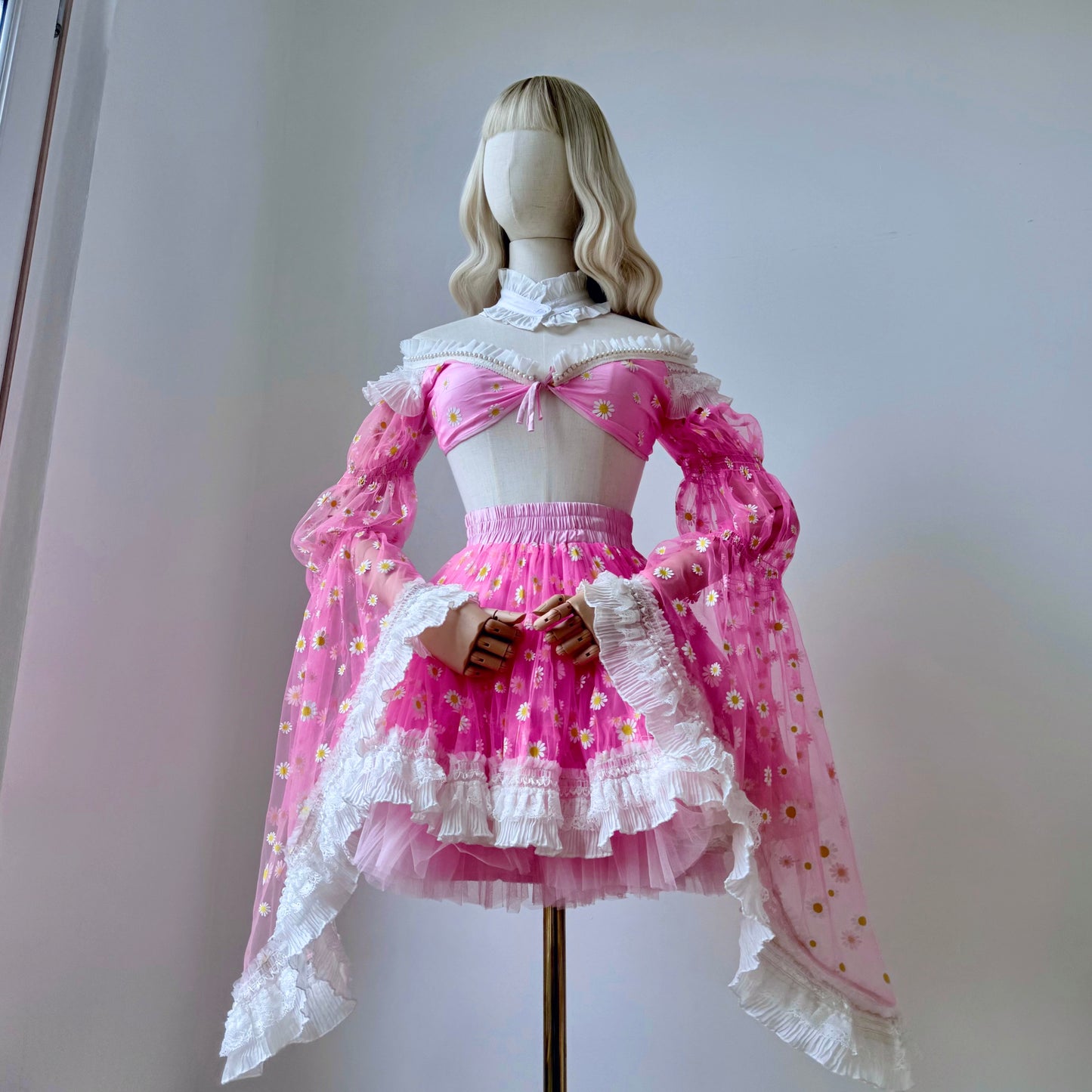 Holy Daisies Printed Puffy Skirt Top Set
